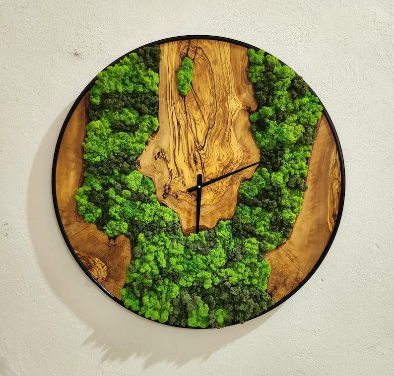 Moss Art and Wall Clocks Harmony