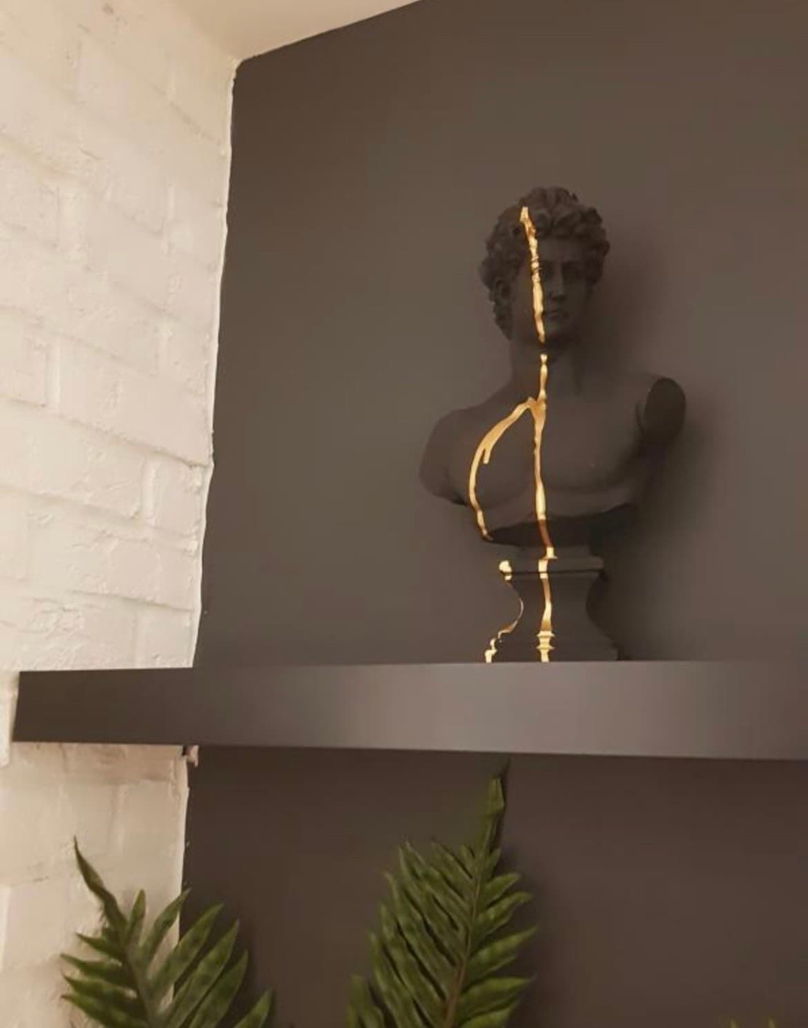 Elegant Contrast: Large David Bust Sculpture with Gold Strip