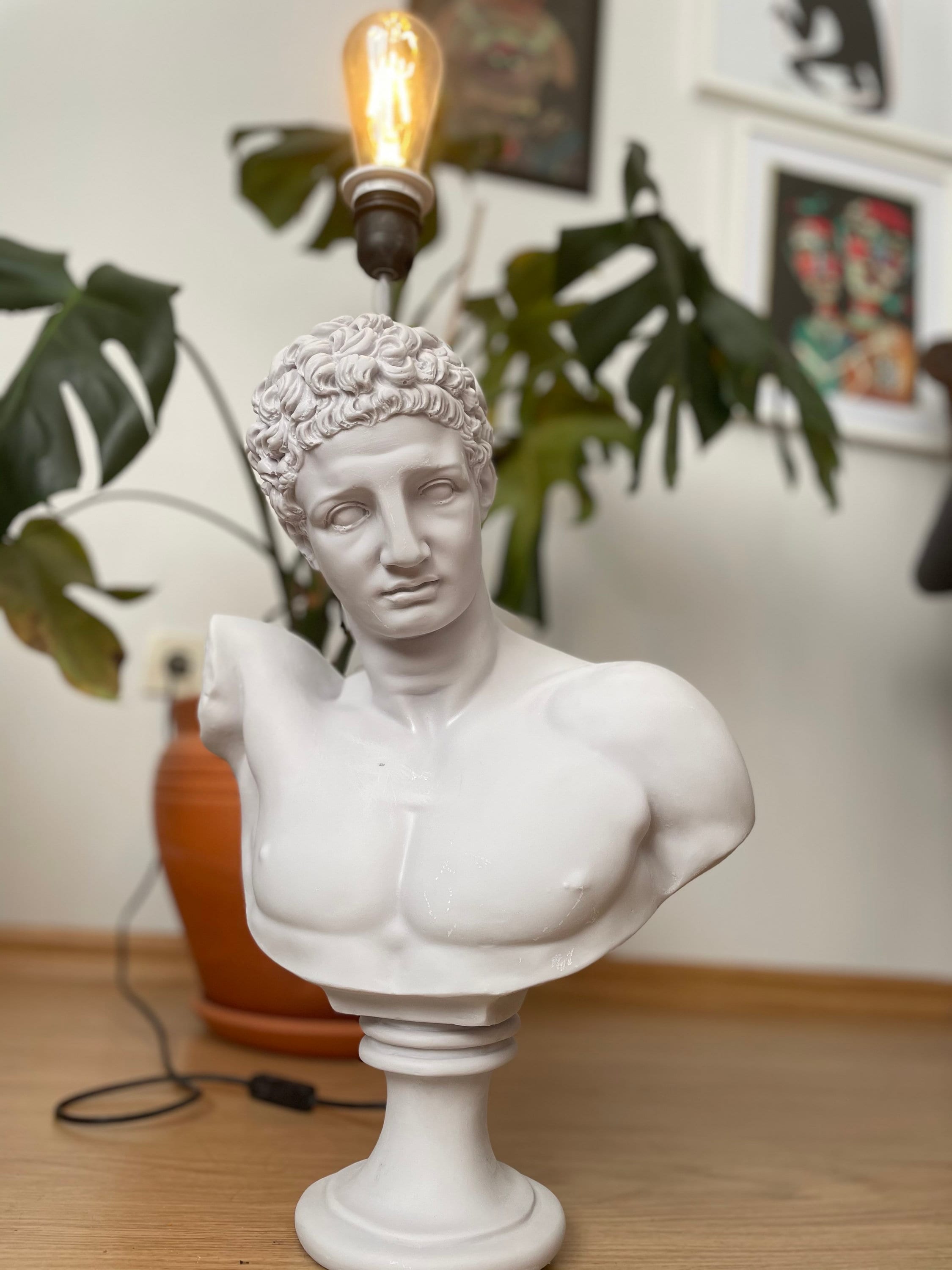 David Bust Statue: Iconic Symbol of Renaissance Beauty